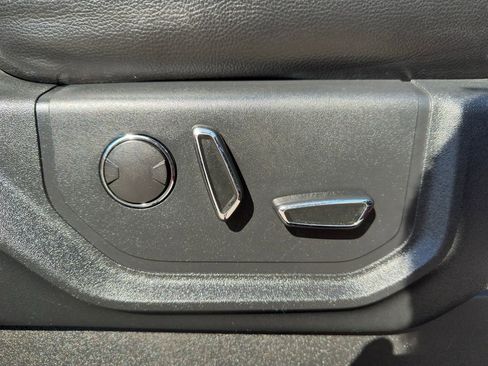 Used 2017 Ford F250 Lariat w/ Lariat Ultimate Package image 27