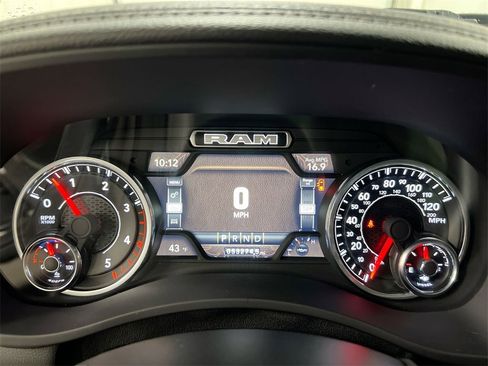 Used 2024 RAM 2500 Laramie image 12