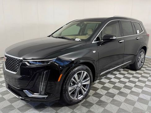 New 2025 Cadillac XT6 Premium Luxury w/ Platinum Package image 3