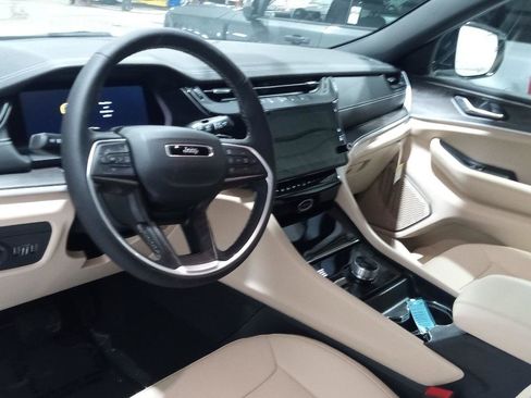 New 2026 Jeep Grand Cherokee L Limited image 14