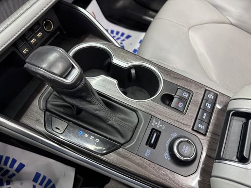 Used 2021 Toyota Highlander Platinum image 22