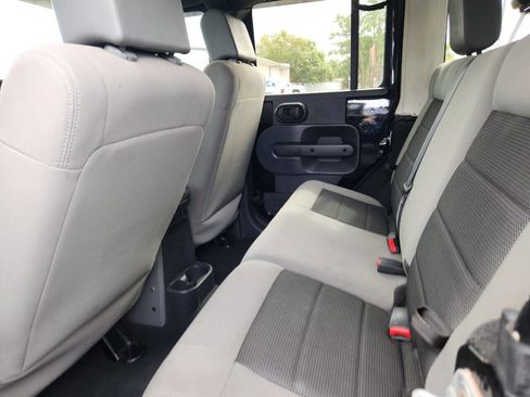Used 2008 Jeep Wrangler Unlimited X image 5
