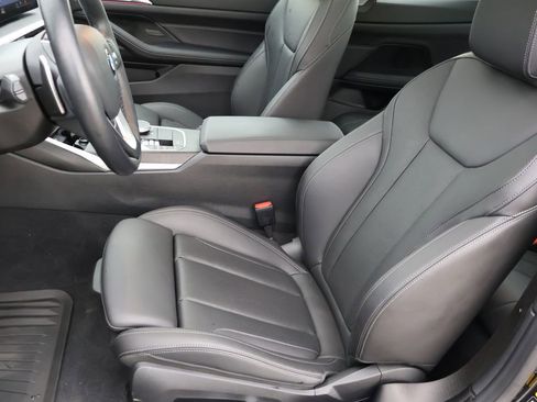 Used 2024 BMW 430i xDrive Coupe w/ Premium Package image 39