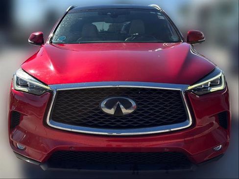 Used 2019 INFINITI QX50 Essential w/ Sensory Package image 3