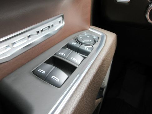 Certified 2024 GMC Sierra 1500 Denali AWD/4WD image 34