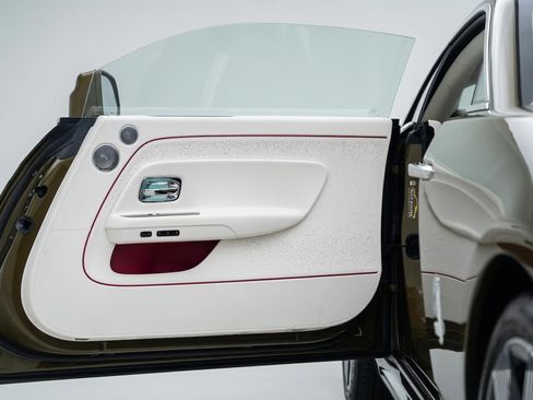 Certified 2024 Rolls-Royce Spectre Base w/ Spectre Launch Package image 17