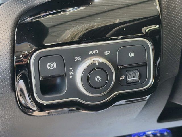 New 2026 Mercedes-Benz CLA 35 AMG 4MATIC image 10