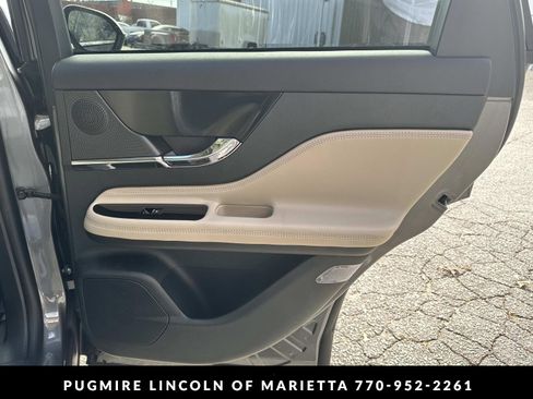 New 2026 Lincoln Corsair Premiere FWD image 16