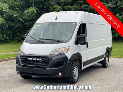 Used 2025 RAM ProMaster 2500 w/ Convenience Group FWD image 3