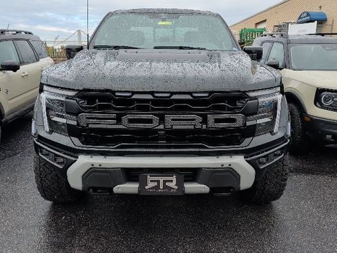 Used 2025 Ford F150 Raptor image 11