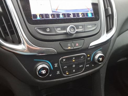 Used 2024 Chevrolet Equinox LT FWD image 16