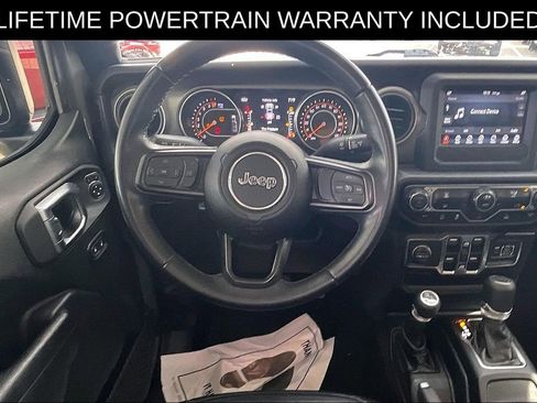 Used 2022 Jeep Gladiator Sport AWD/4WD image 6