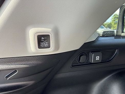 Used 2023 Jeep Grand Cherokee Limited w/ Luxury Tech Group II AWD/4WD image 34