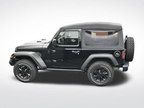 Used 2021 Jeep Wrangler Sport image 27