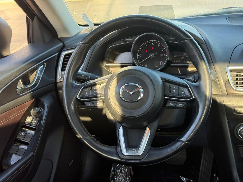 Used 2017 MAZDA MAZDA3 Grand Touring w/ Premium Equipment Package FWD image 14