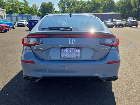 Used 2023 Honda Civic Sport image 5