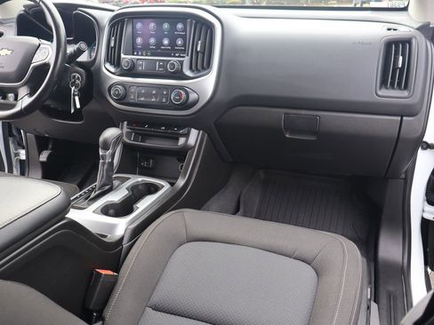 Used 2022 Chevrolet Colorado LT w/ LT Convenience Package image 33