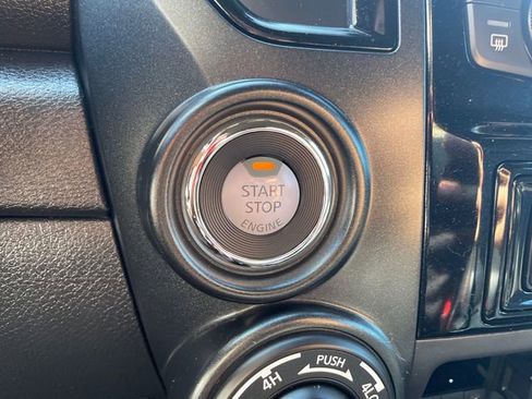 Used 2021 Nissan Titan PRO-4X w/ Pro-4x Convenience Package image 37