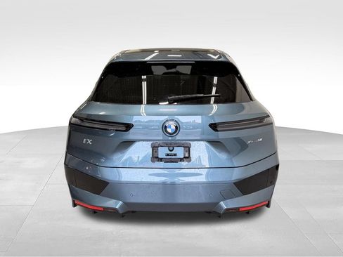 Used 2024 BMW iX xDrive50 w/ Premium Package AWD/4WD image 4