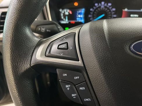 Used 2020 Ford Fusion SE image 10