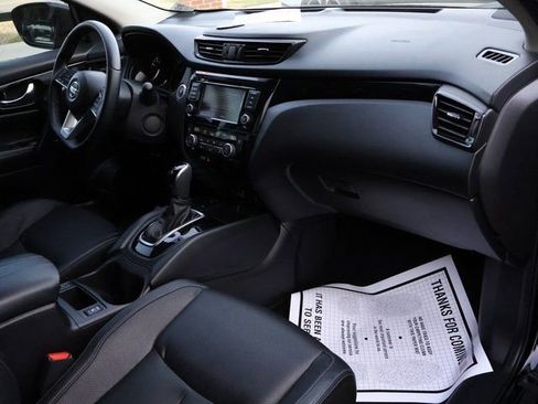 Used 2022 Nissan Rogue Sport SL image 12