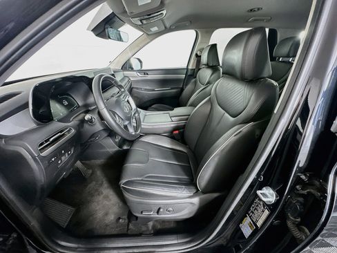 Used 2025 Hyundai Palisade SEL FWD image 13