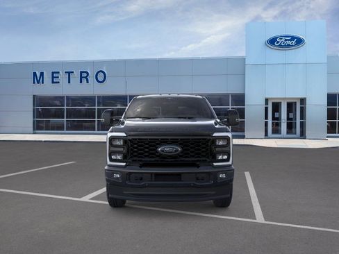 New 2026 Ford F350 Lariat w/ Black Appearance Package image 7