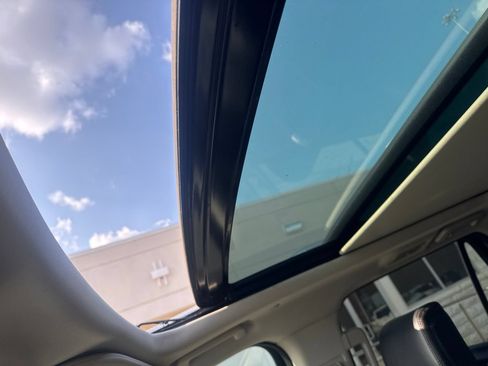 Used 2018 Ford Expedition Max Platinum AWD/4WD image 13