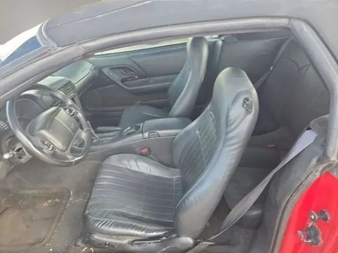 Used 2002 Chevrolet Camaro Z28 w/ SS Performance/Appearance Pkg RWD image 12