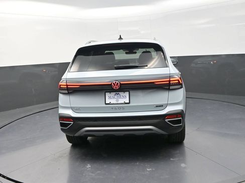 New 2026 Volkswagen Taos SEL image 7