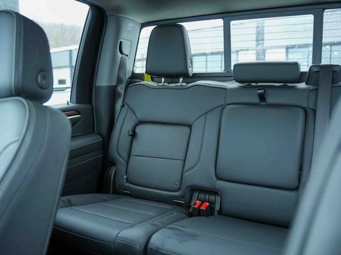 Used 2025 GMC Sierra 2500 Denali w/ Denali Reserve Package image 31