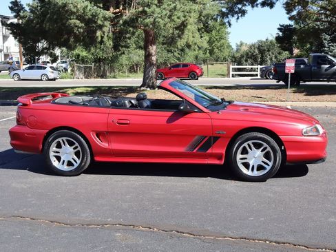 Used 1997 Ford Mustang GT RWD image 16