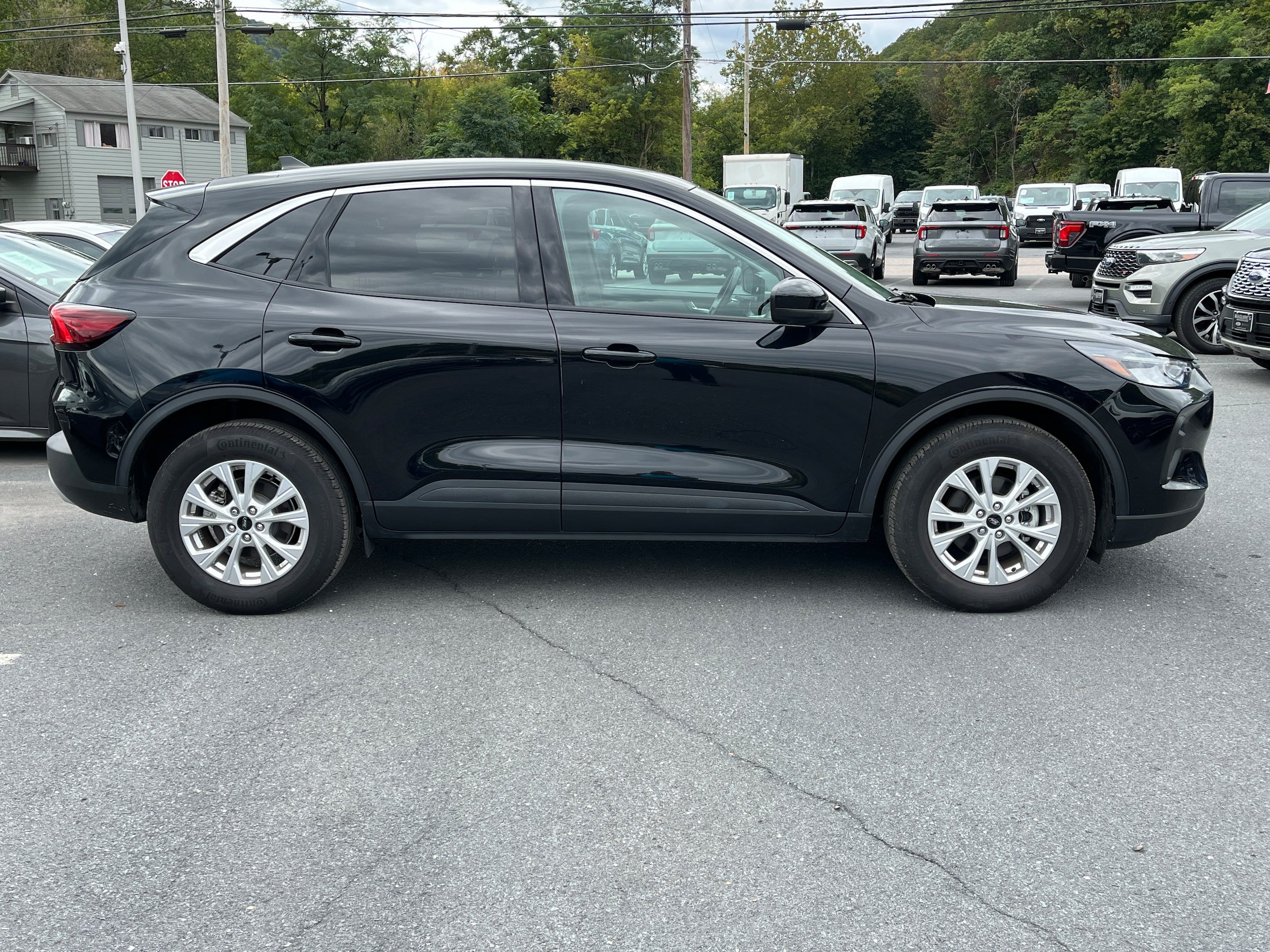 Used 2023 Ford Escape Active w/ Tech Pack #2 AWD/4WD image 5