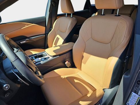 Used 2025 Lexus RX 350h w/ Convenience Package image 18