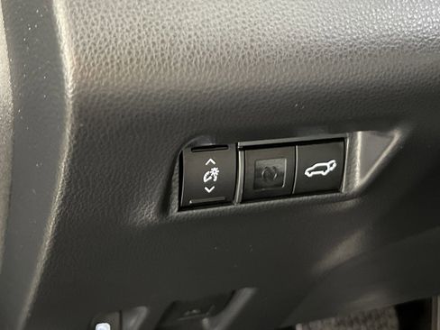 Used 2026 Toyota RAV4 FWD image 32