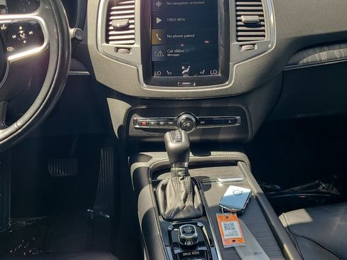 Used 2020 Volvo XC90 T5 Momentum w/ Protection Package Premier FWD image 15
