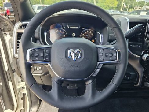Used 2026 RAM 2500 Laramie AWD/4WD image 22