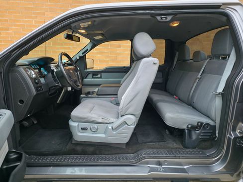 Used 2014 Ford F150 XLT w/ XLT Chrome Package image 14