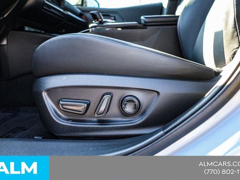 Used 2024 Toyota Prius Prime Premium w/ Advanced Technology Package image 20