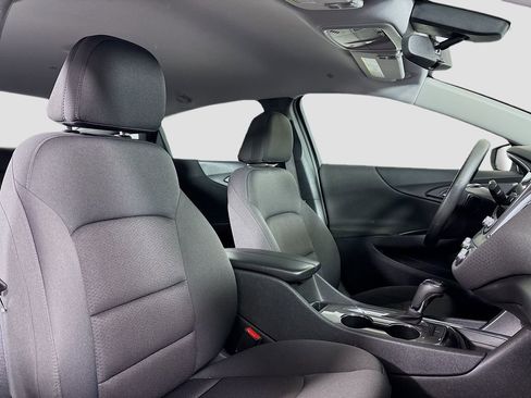 Used 2020 Chevrolet Malibu LT FWD image 29