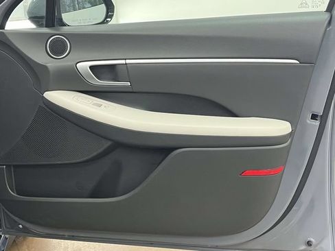 Used 2025 Hyundai Sonata SEL FWD image 28