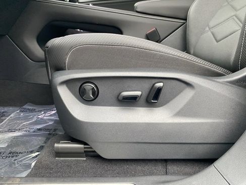 New 2026 Volkswagen Atlas Cross Sport SE image 26