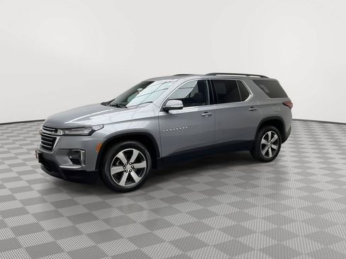 Certified 2023 Chevrolet Traverse LT w/ LT Premium Package AWD/4WD image 41