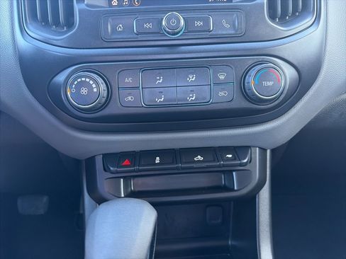 Used 2022 Chevrolet Colorado W/T w/ WT Convenience Package image 17