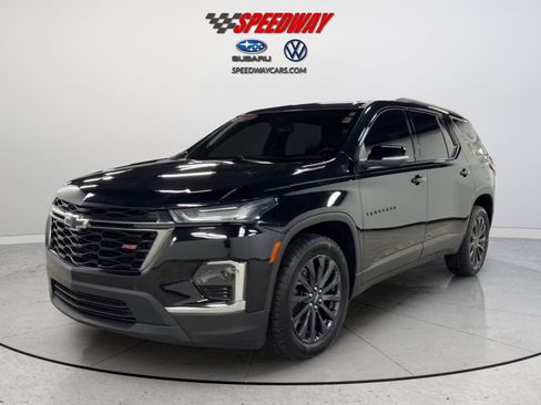 Used 2023 Chevrolet Traverse RS FWD image 12