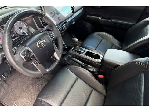 Used 2023 Toyota Tacoma TRD Pro AWD/4WD image 10