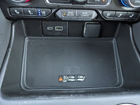 Used 2024 Chevrolet Tahoe Premier image 34