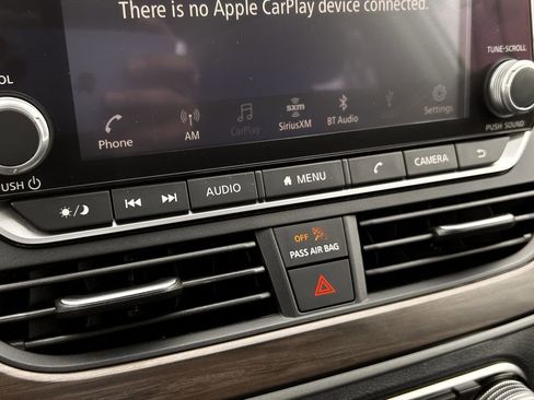 Used 2024 Nissan Altima 2.5 SV image 21