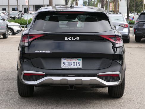 Used 2023 Kia Sportage EX FWD image 4
