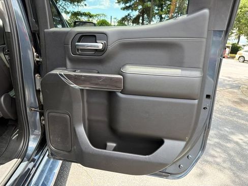 Used 2019 Chevrolet Silverado 1500 LTZ w/ LTZ Plus Package AWD/4WD image 16